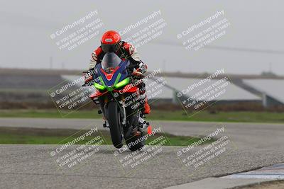 media/Nov-29-2025-TrackDaz (Sat) [[10ae2d9bce]]/A Group/Session 4 (Wheelie Bump)/